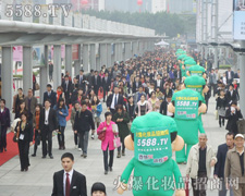 ���ڈ�(ji��n)�������ڳ�Խ�Ļ𱬑�(zh��n)ʿ