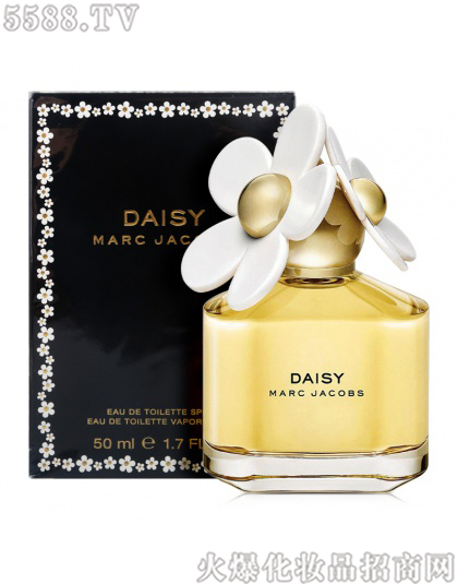 ���Ϻ�ӯ�M(j��n)�����Q(m��o)�����޹�˾��Ī���r��Ůʿ����ˮ50ml