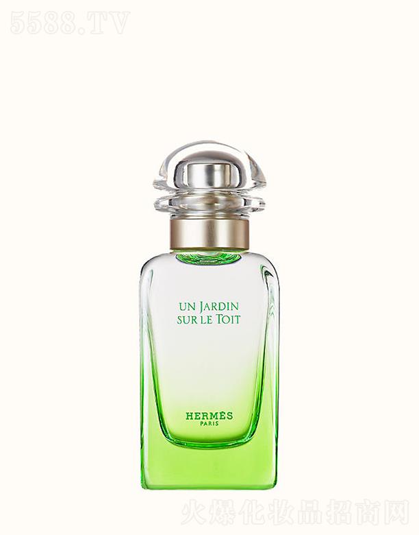 ��(��i)�R��(�Ϻ�)���Q(m��o)���޹�˾����(��i)�R����픻��@ϵ�е���ˮ 50�����H�������ĺ�Ц֮��