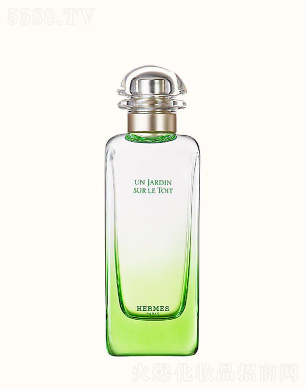 ��(��i)�R��(�Ϻ�)���Q(m��o)���޹�˾����(��i)�R����픻��@ϵ�е���ˮ 100ml һ�������䐂�Ěg�c֮�@