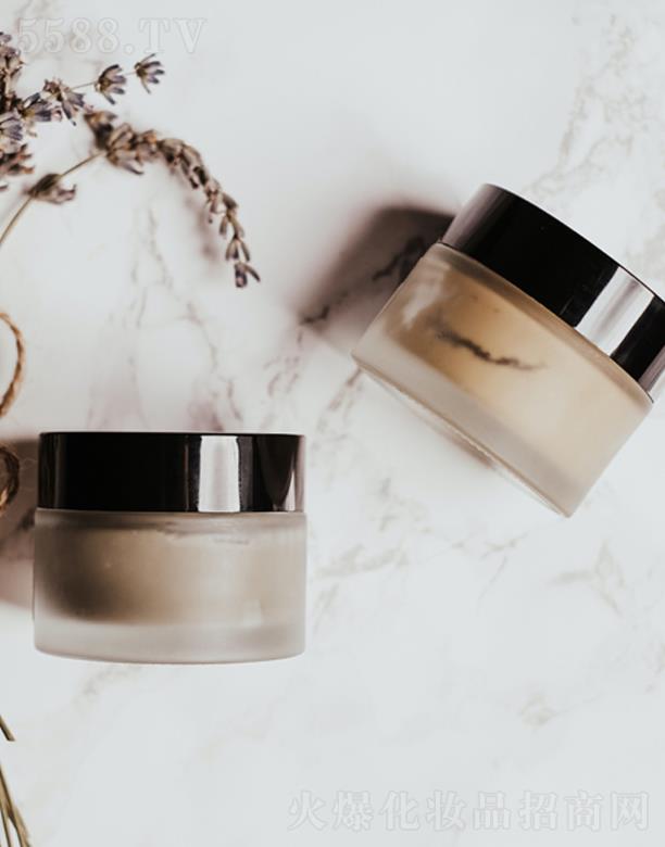 �Ƭ����yƷ���o�a�����޹�˾���H���۵�˪