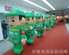 ���˵ĈԶ��c����������עĿ��