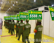 �𱬾Gɫ܊�b�������^��׷������ֱǰ