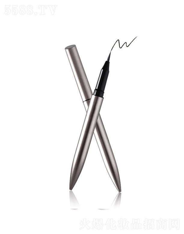 ����O��Ӳ�^��ɫ�۾��P