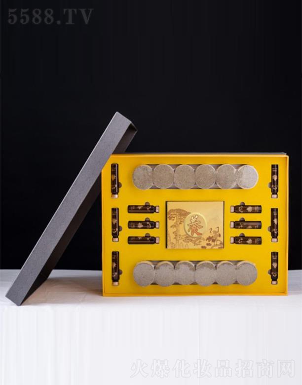 ���������������