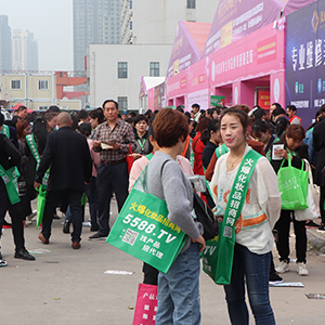 �𱬻��yƷ���̾W(w��ng)��Ӣ����ͦ�أ��w�S��