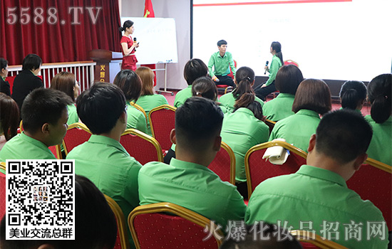 ���ώ���ָ��(d��o)���M(j��n)�М�ͨ����