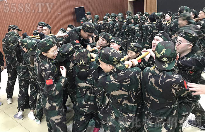 ȫ���Ը�������ͻ��������