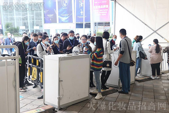 ����ʢ�����س��������44�óɶ����I(y��)���[��ʢ���_Ļ