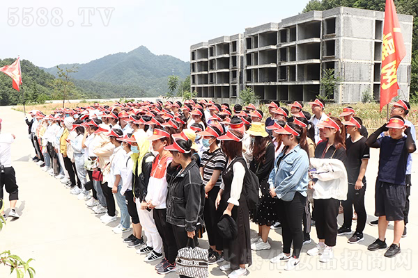 �㲽�Ͼ�ɽ����������Ļ������ܾ���������