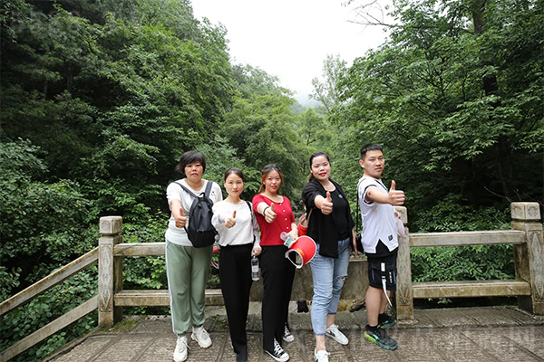 �����Ͼ�ɽ���W�������½���