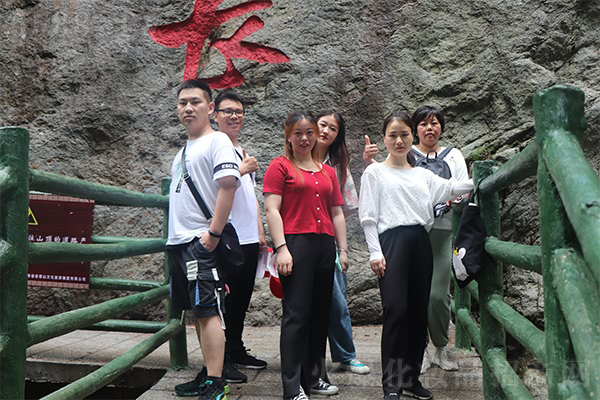 ���Ͼ�ɽ���W(xu��)��(x��)���Ļ�