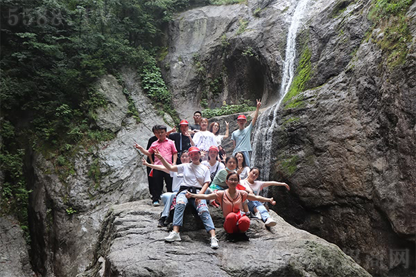 ���Ͼ�ɽ���W(xu��)��(x��)���Ļ�