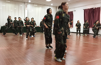 �����X�ѡ��Ʊ��O�����@һ·�҂��A��Ư����