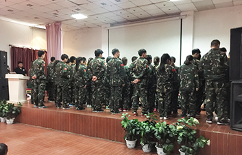 ����������һ���x�����㶼Ҫ�ٷְوԳ֣�