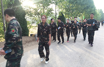 �@���H�H�Ǻ��ε�ͽ���������x�����ۣ����ǈF꠵��ں���