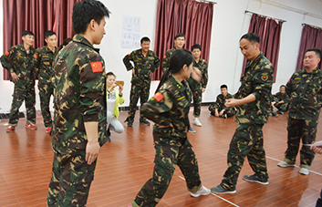 �ɹ�·�ϣ�Ҫ����һ�z��и���A��·�ϣ�߀��ƴ��׷����